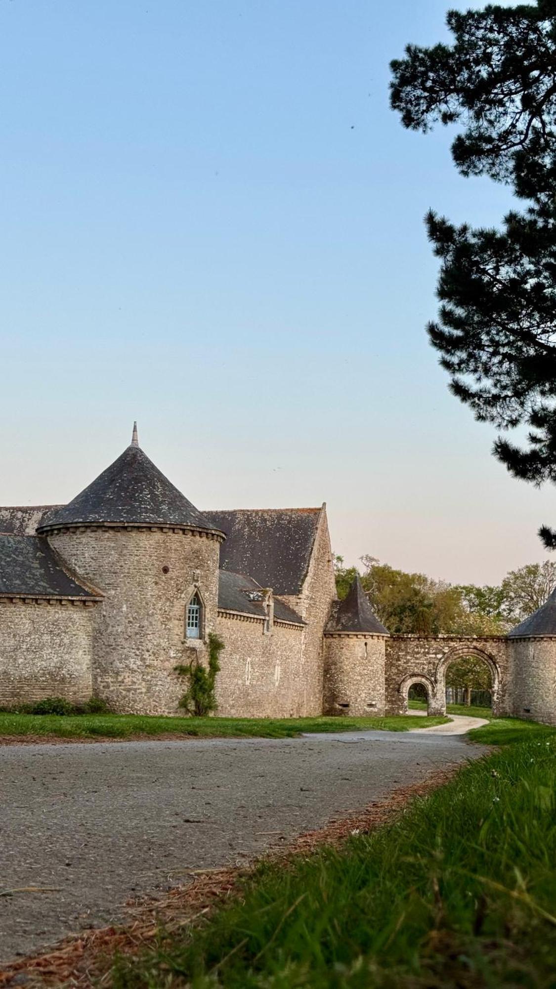 Gite De Couple Cosy Avec Vue Sur Chateau Tremohar - Golfe Du Morbihan, 20 Min De Vannes Berric Экстерьер фото